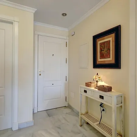 Fairytale Hacienda Del Sol 3 Bedroom Flat Apartment *