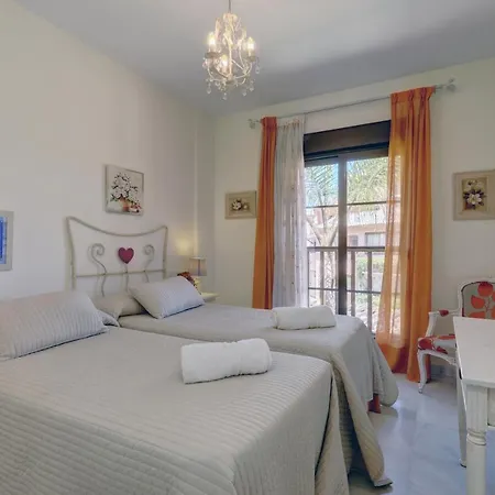Fairytale Hacienda Del Sol 3 Bedroom Flat * Estepona