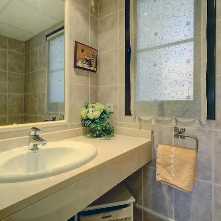 Fairytale Hacienda Del Sol 3 Bedroom Flat Estepona