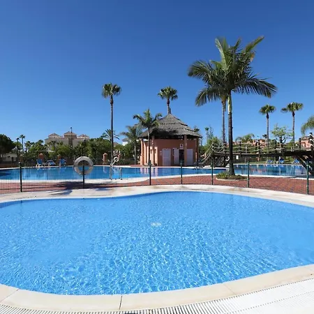 Fairytale Hacienda Del Sol 3 Bedroom Flat